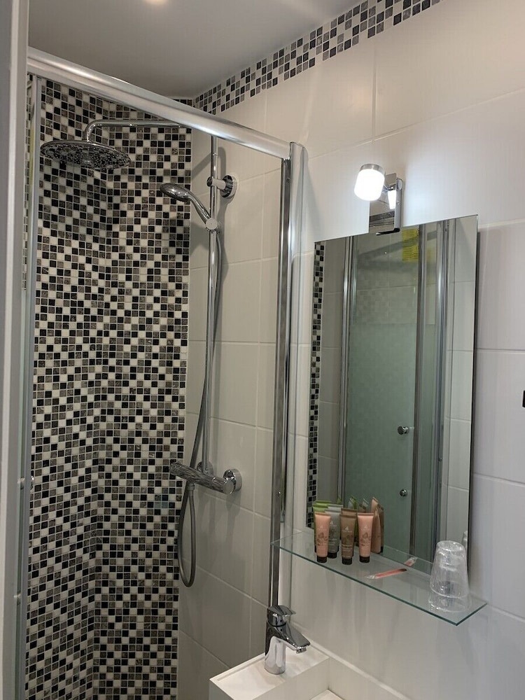 Hotel Riviera Elysees 60/95