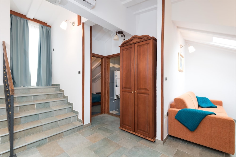 VILLA MERI 24/24