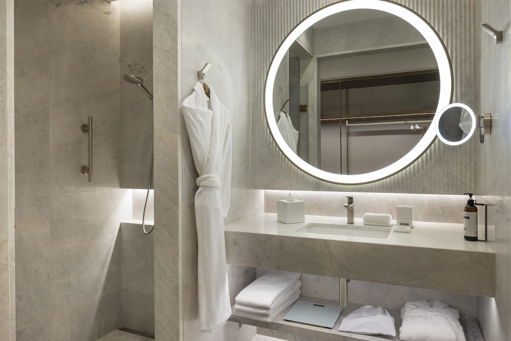 Grand Hyatt Izmir Istinyepark 48/49