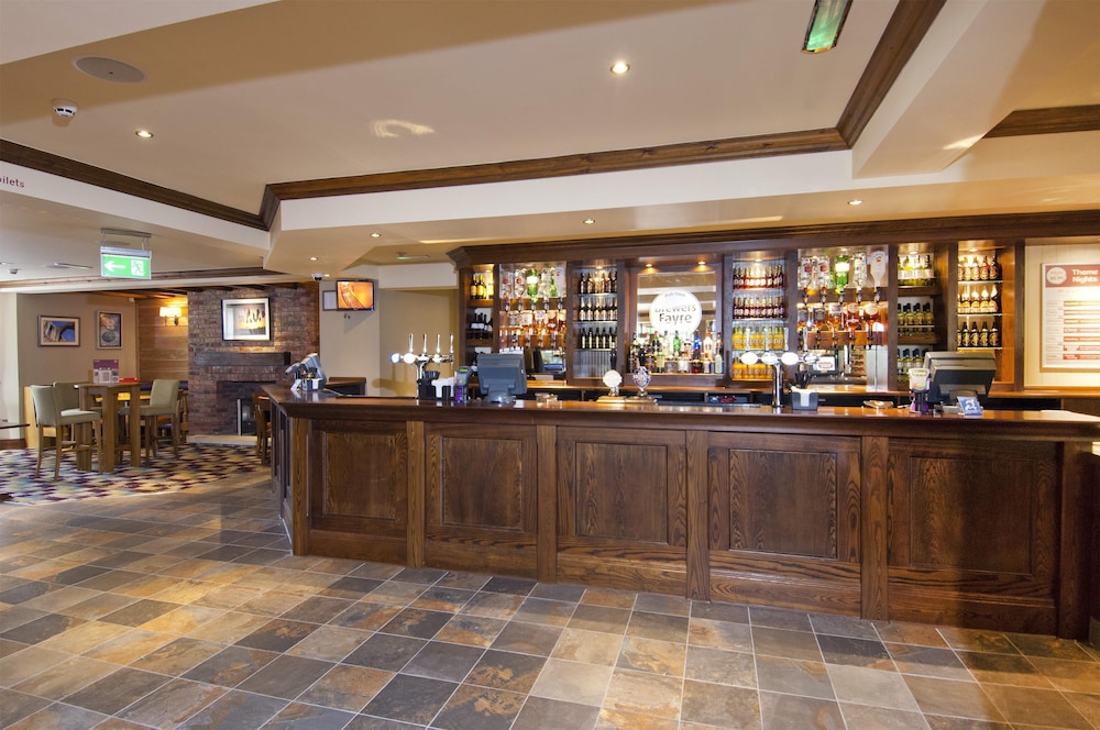 Premier Inn Glastonbury 39/54