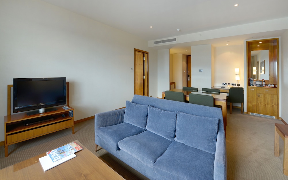 Vignette Collection Canary Riverside Plaza London by IHG 37/60