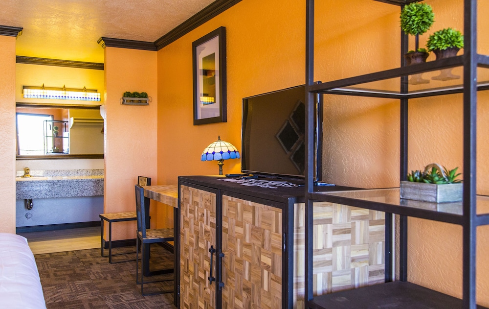 Mountain View Lodge 4/61
