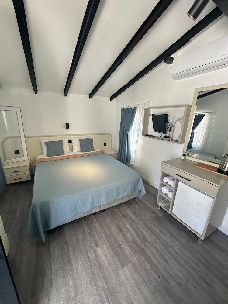 STANDARD, DOUBLE BED