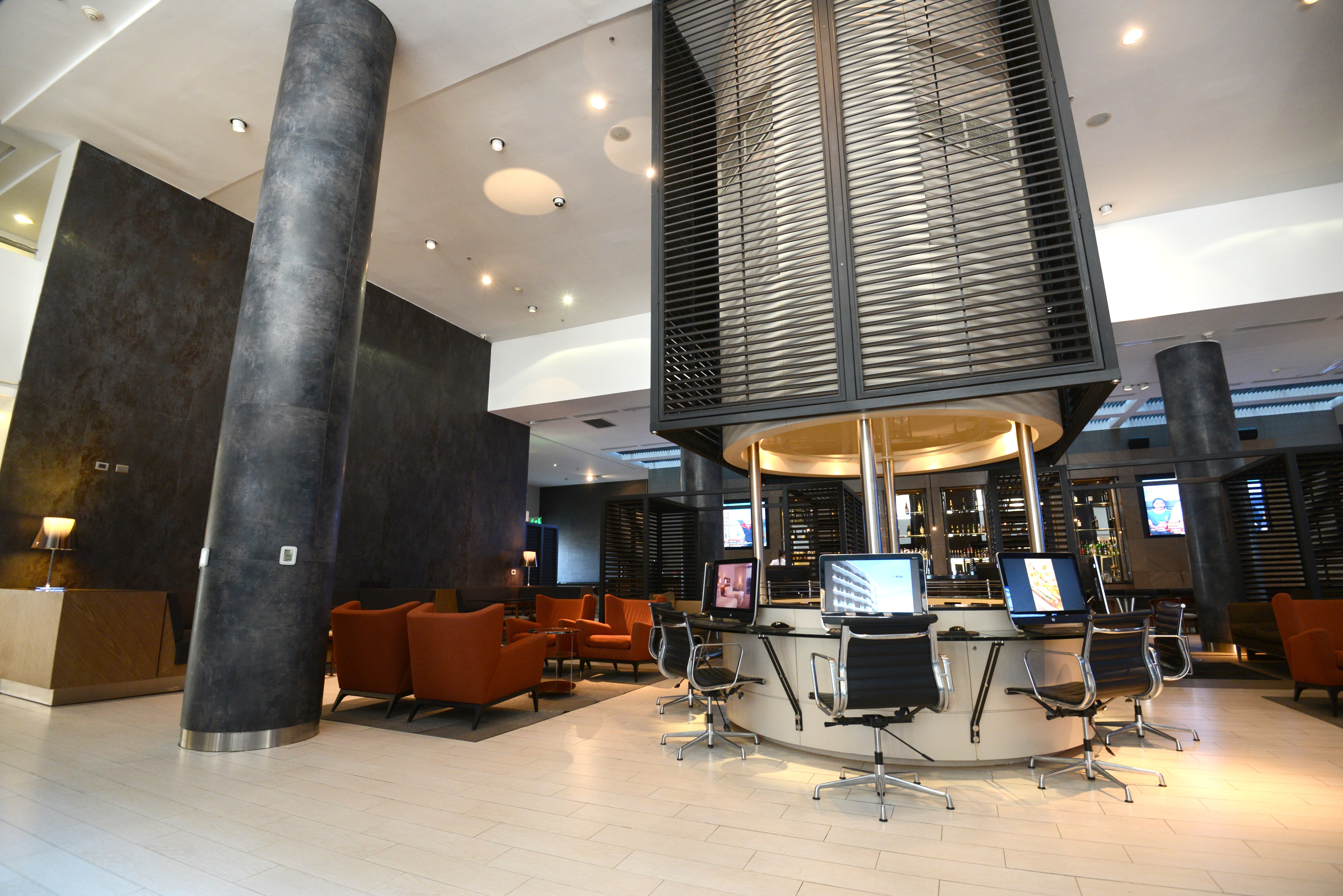Holiday Inn Santiago Airport 46/75