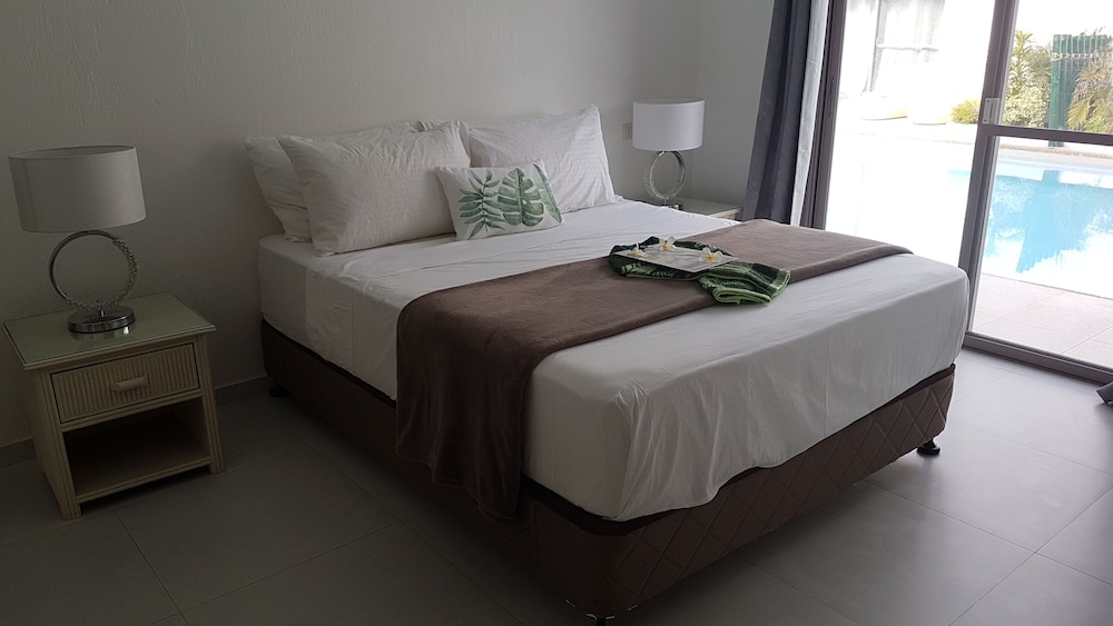 Seapearl Of Alona 25/61