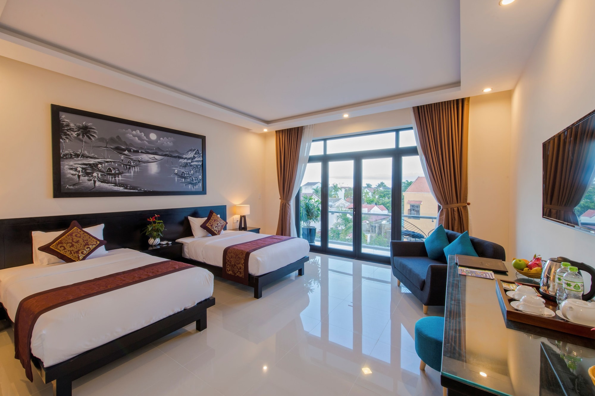 FAMILY, SUITE, TRIPLE, WITH VIEW, BALCONY