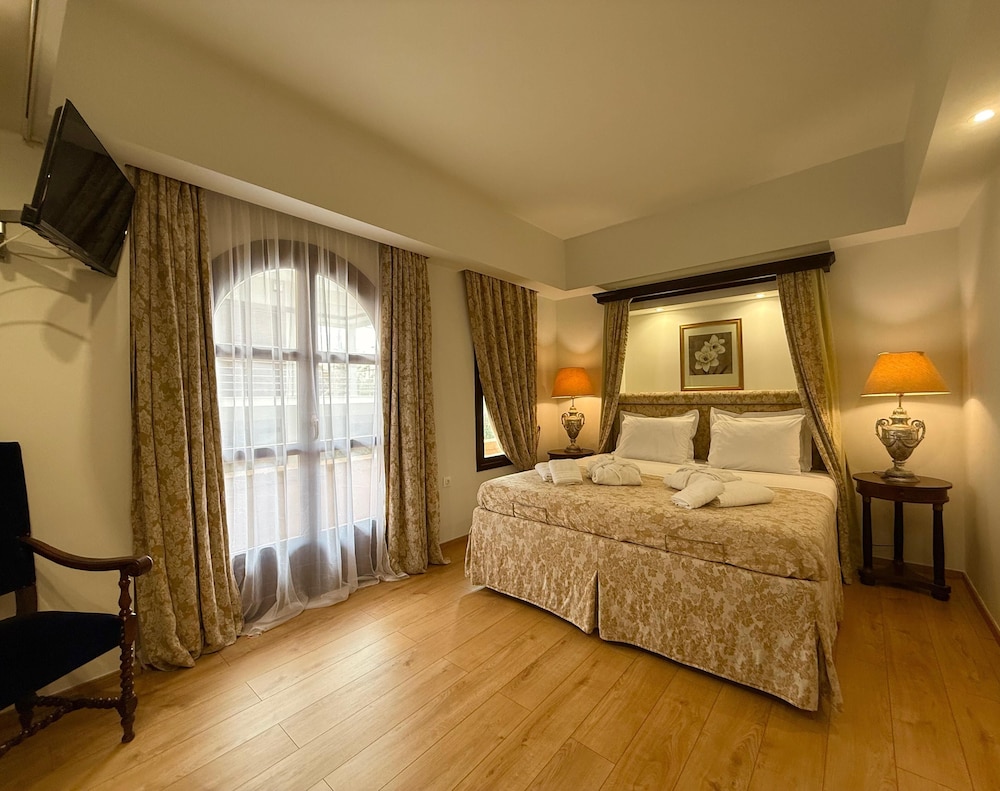 JUNIOR SUITE, STUDIO