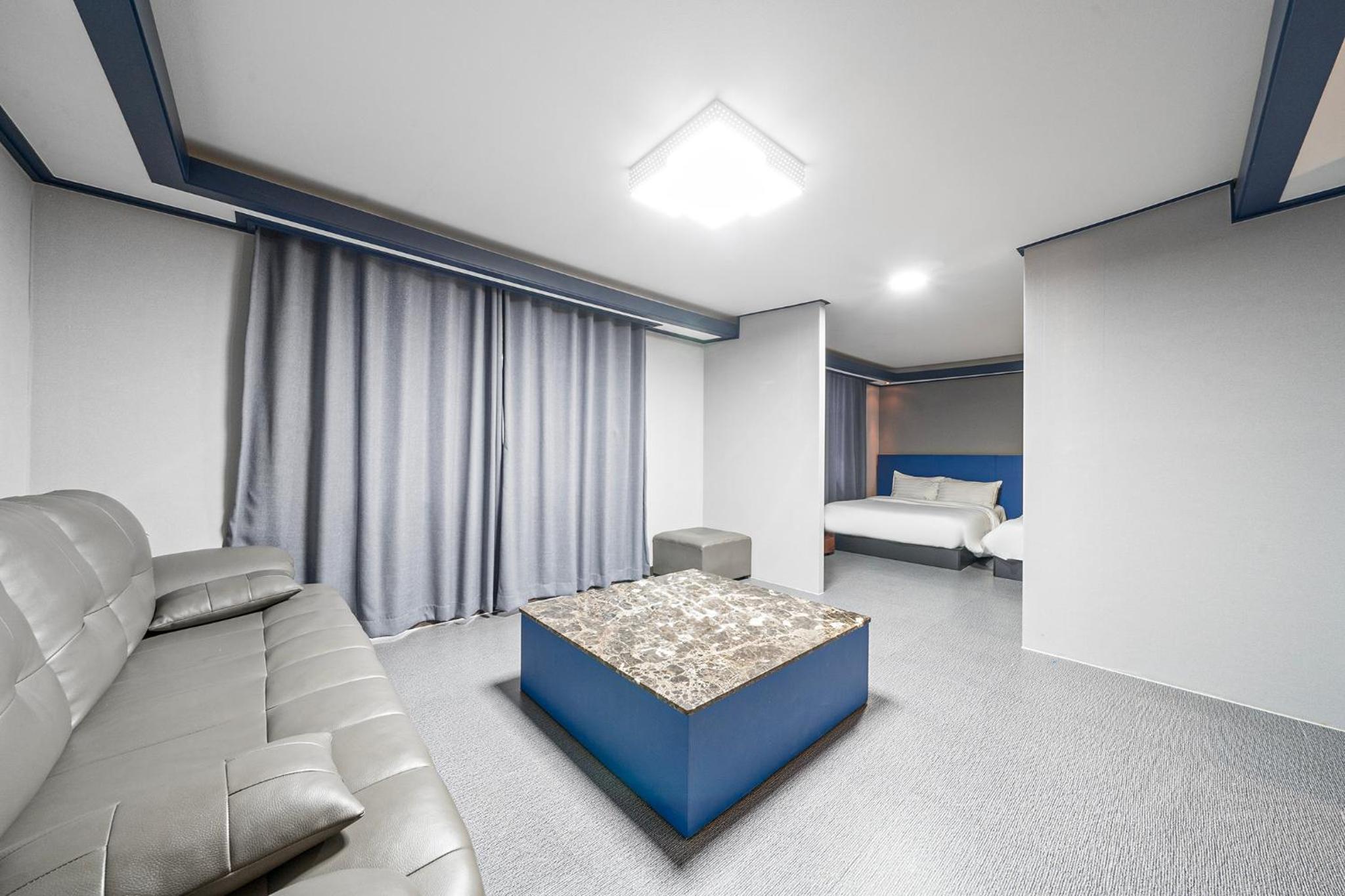 Noblesse Hotel 91/100