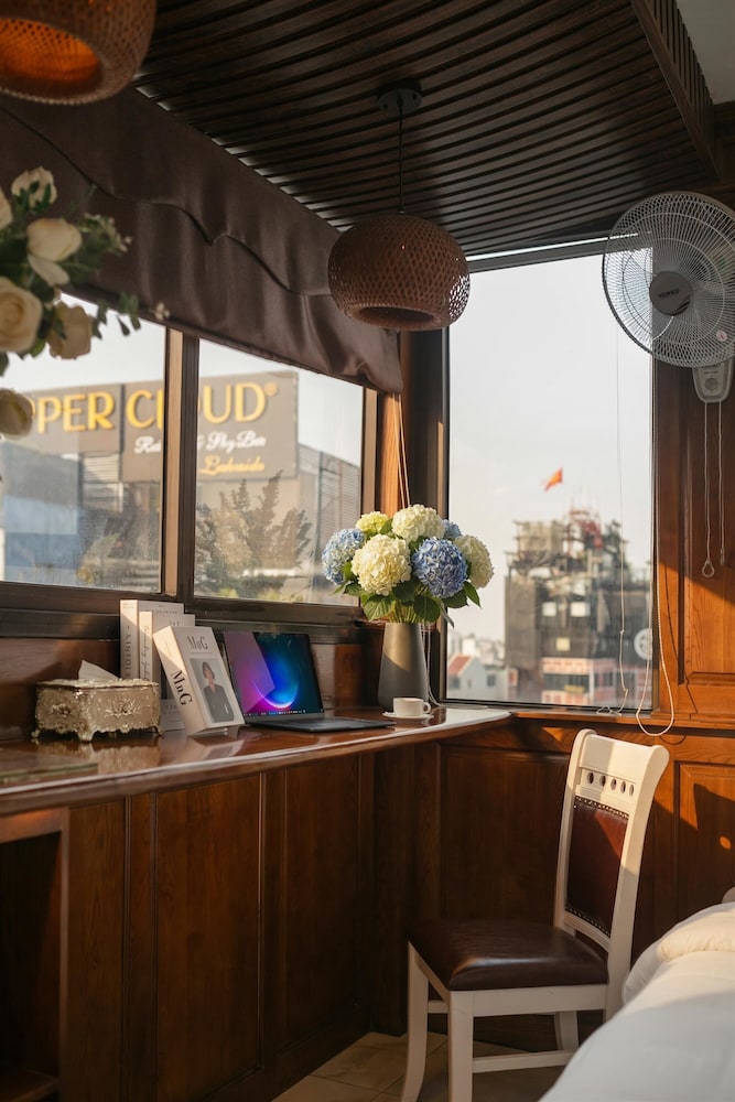 Trang Trang Premium Hotel 50/70