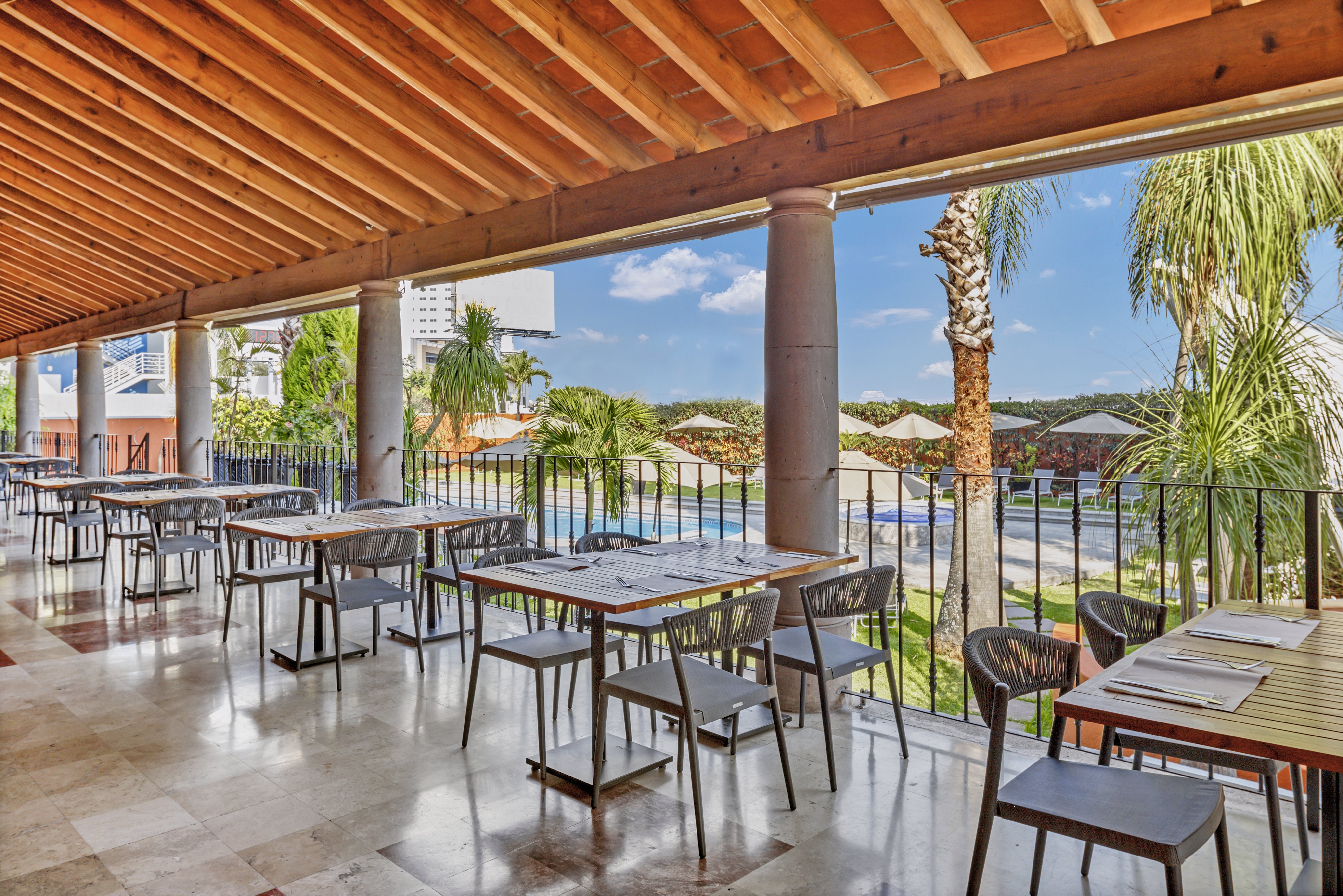 Fiesta Inn Cuernavaca 31/50