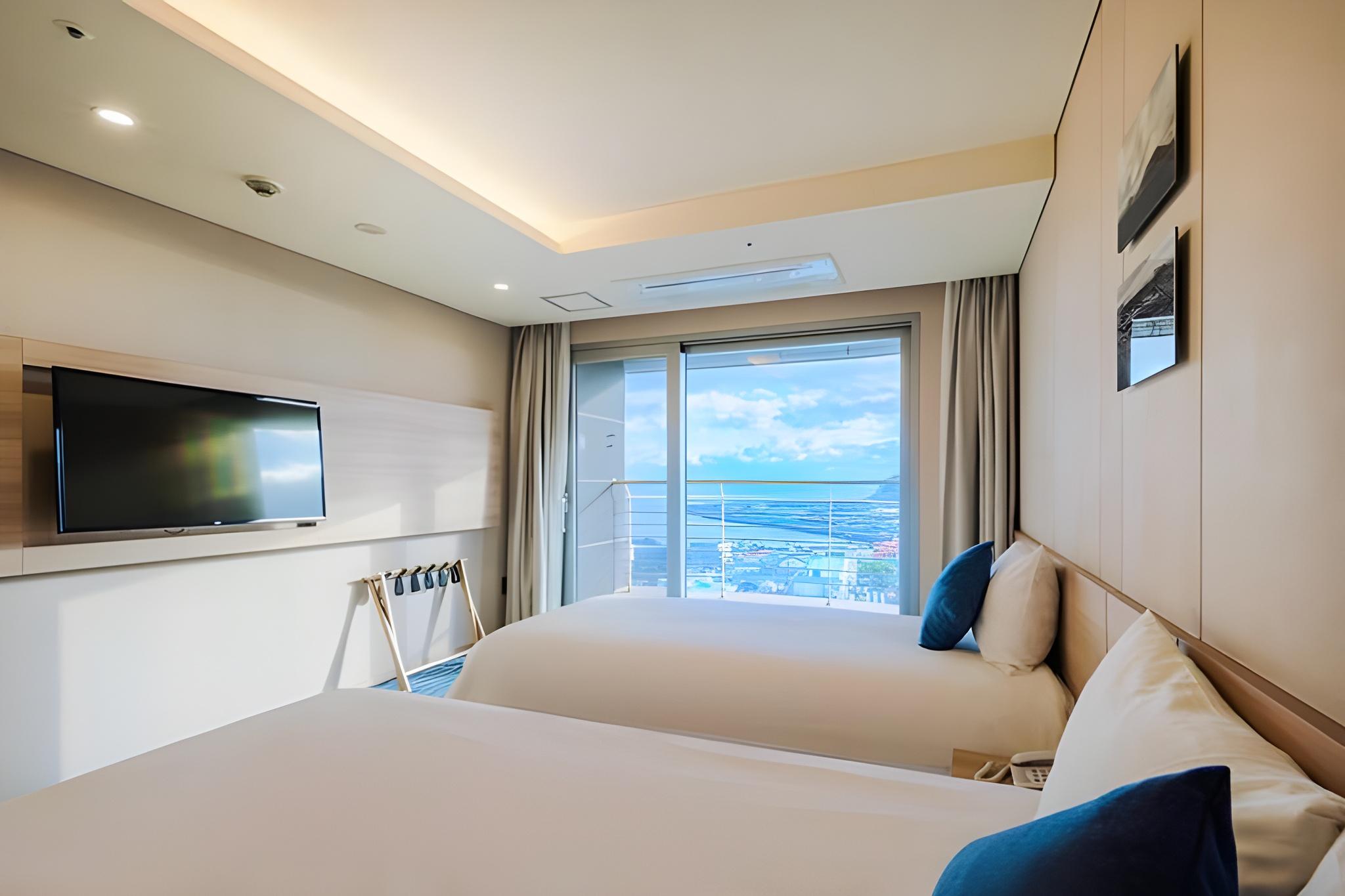 Ocean, Premier, Family, Single Bed
