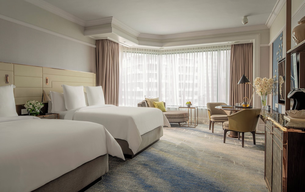 PREMIER, FAMILY, 2 QUEEN BEDS