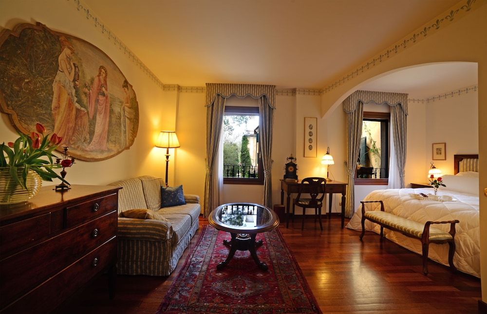 Hotel Villa Luppis 43/77