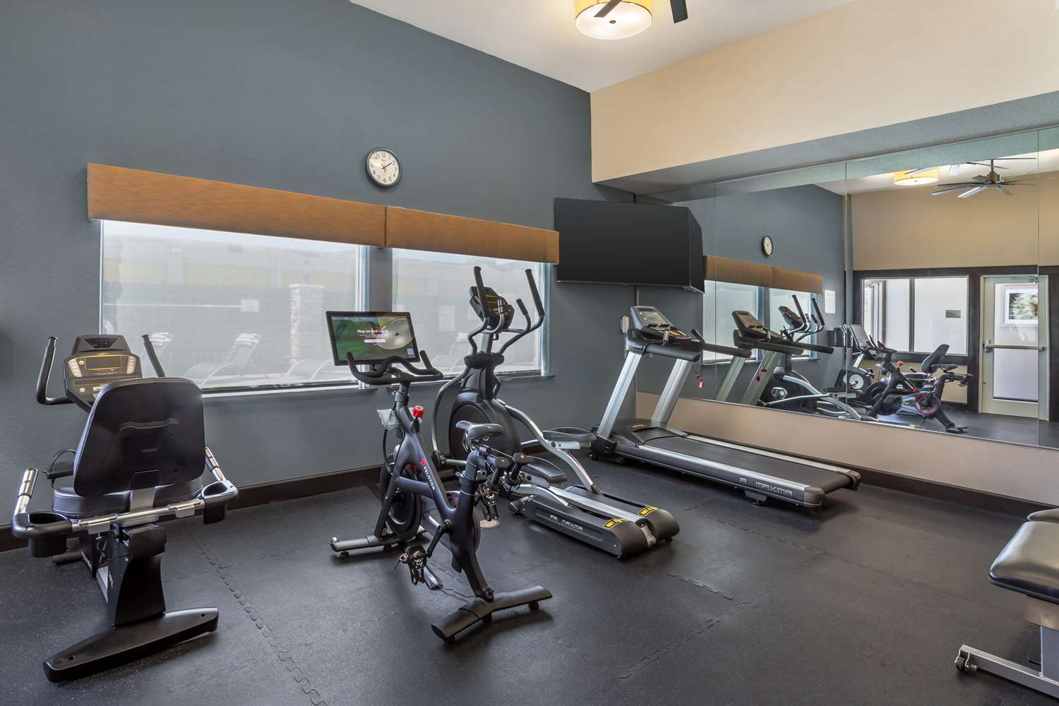 Best Western Plus Lake Jackson Inn and Suites 1/15