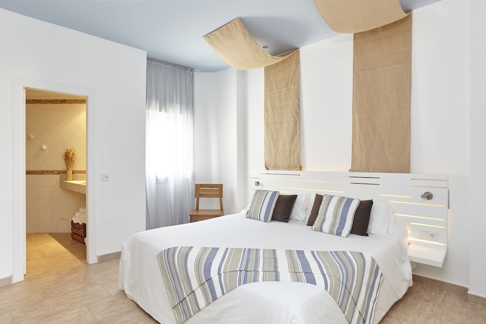1 Bedroom, Apartment, Queen Bed, 2 Sofa