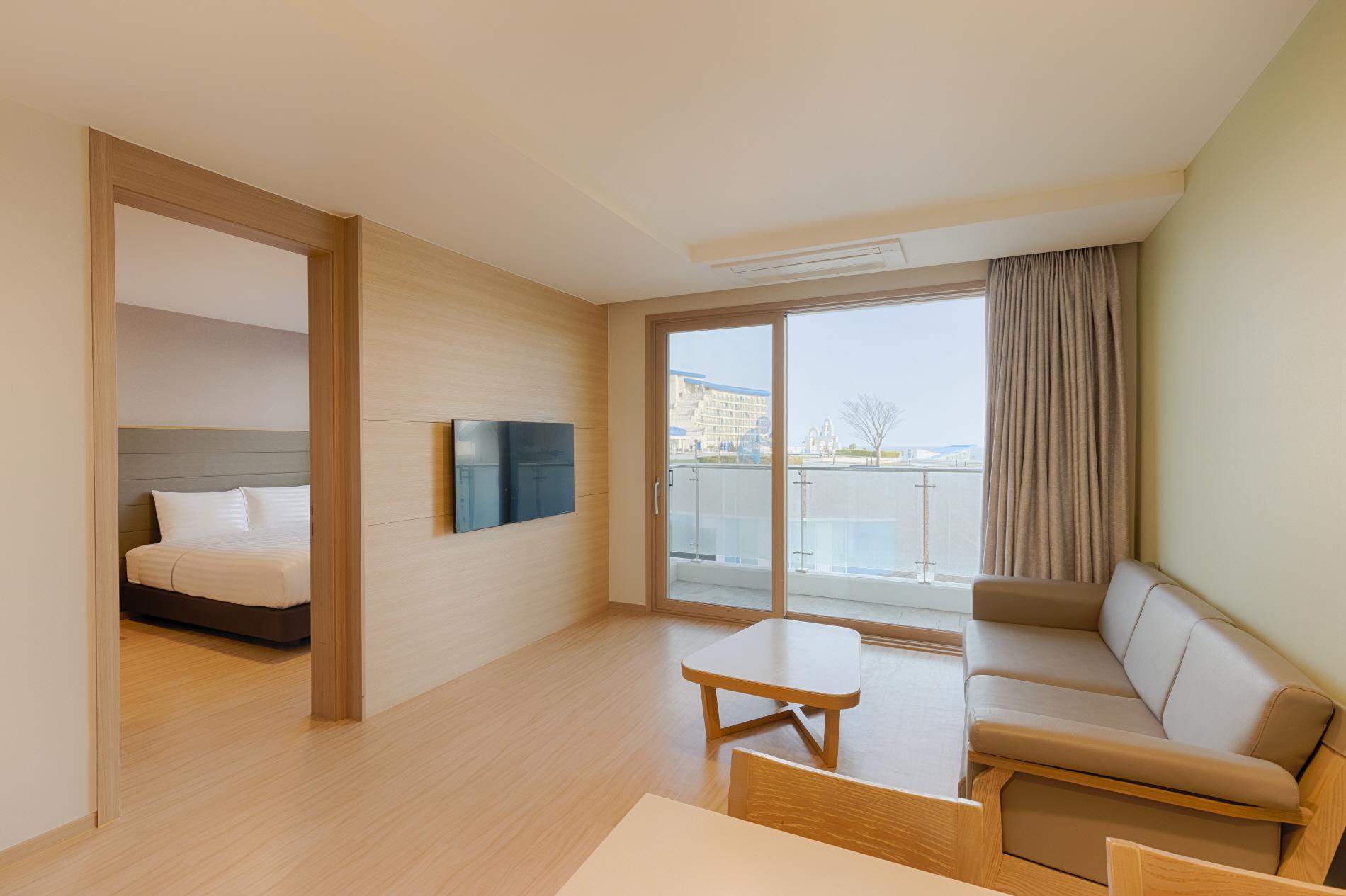 Resort, Suite, 3 Futon Beds