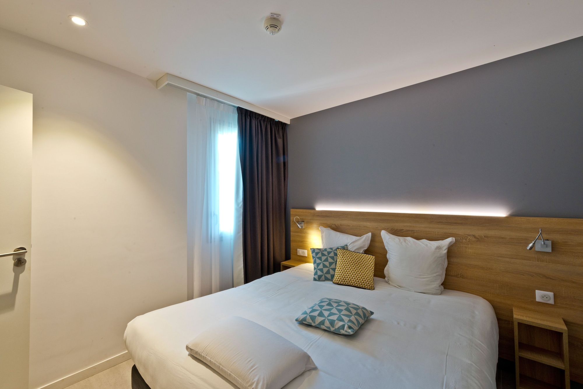 Executive, Studio, Multiple Beds