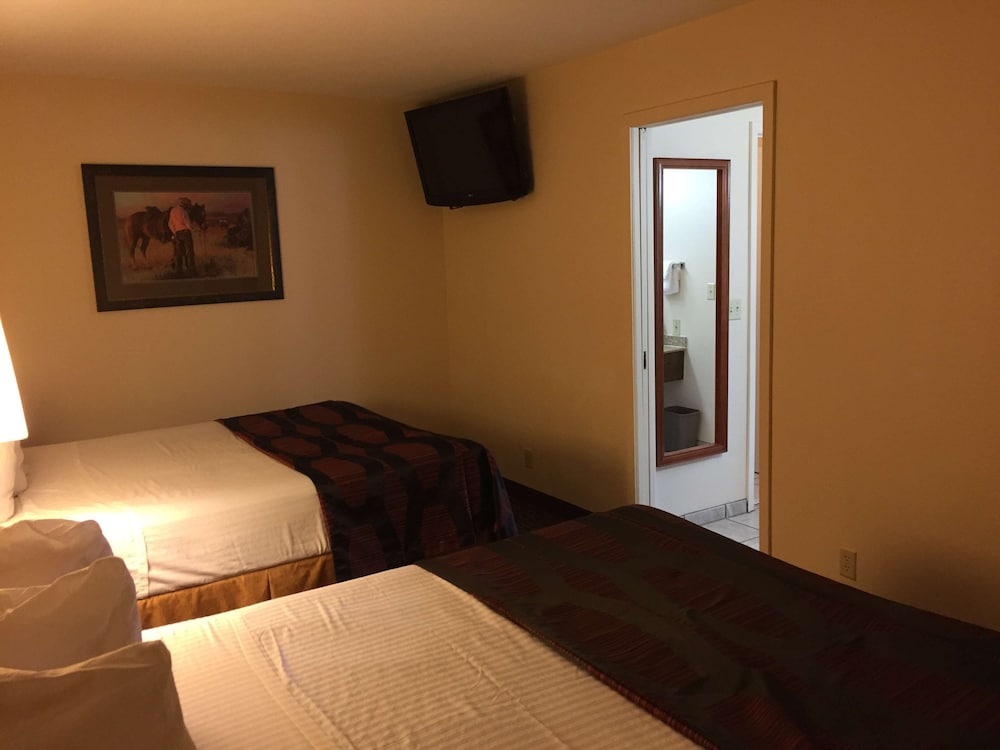 Best Western Plains Motel 9/49