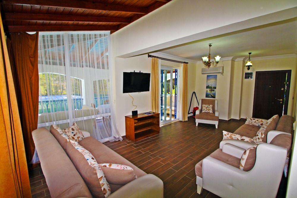 Zehra Villas 21/50