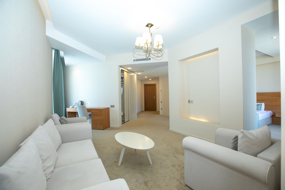 Khazar Inji Hotel 16/25