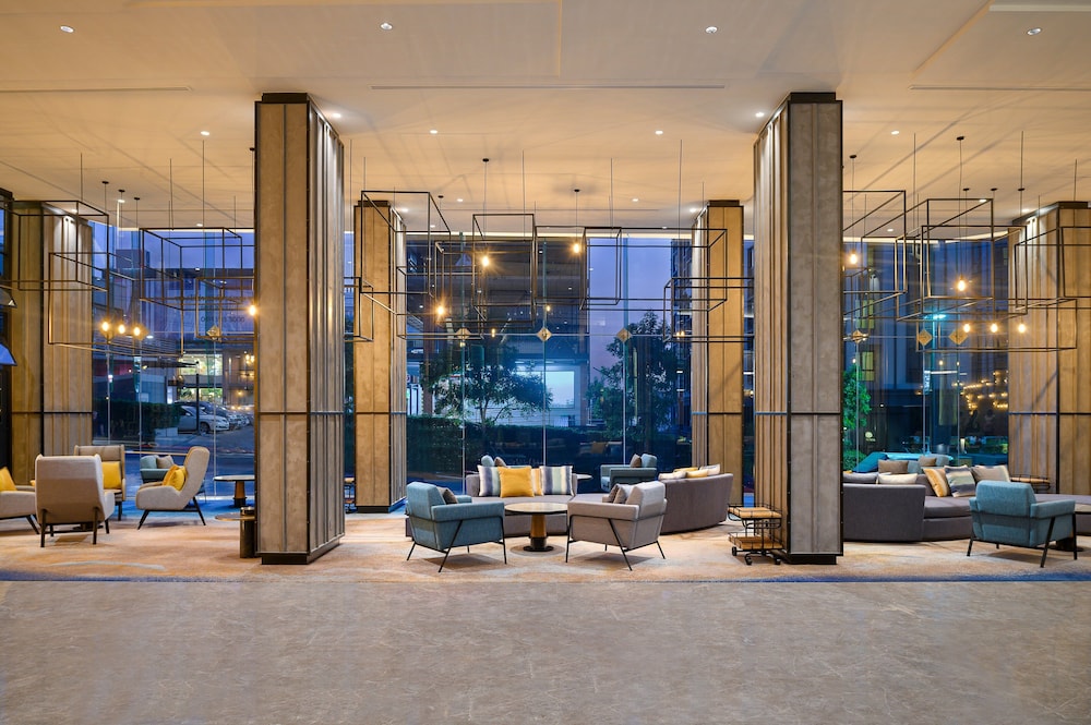 Holiday Inn Suites Siracha Laemchabang 44/78