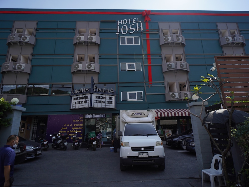 JOSH HOTEL in BANGKOK