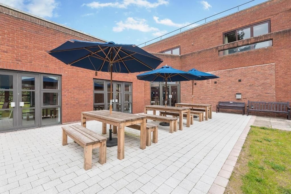 Lilleshall National Sports And Conferencing Centre 45/50