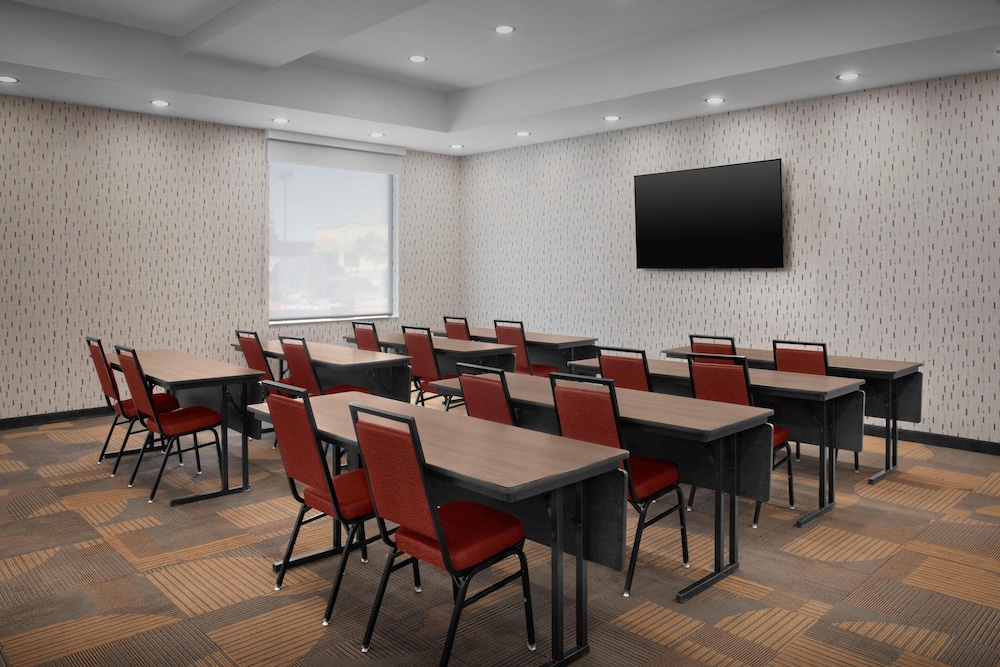 Home2 Suites by Hilton El Paso East Loop 375 40/50