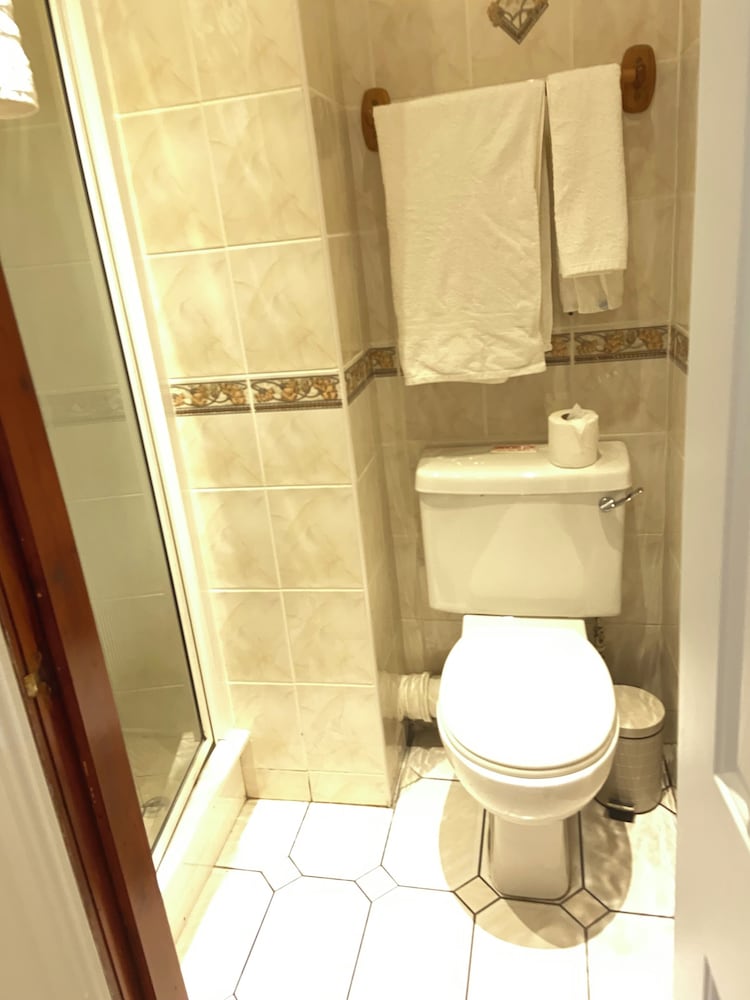 Shawlee Cottage - B&B 35/38