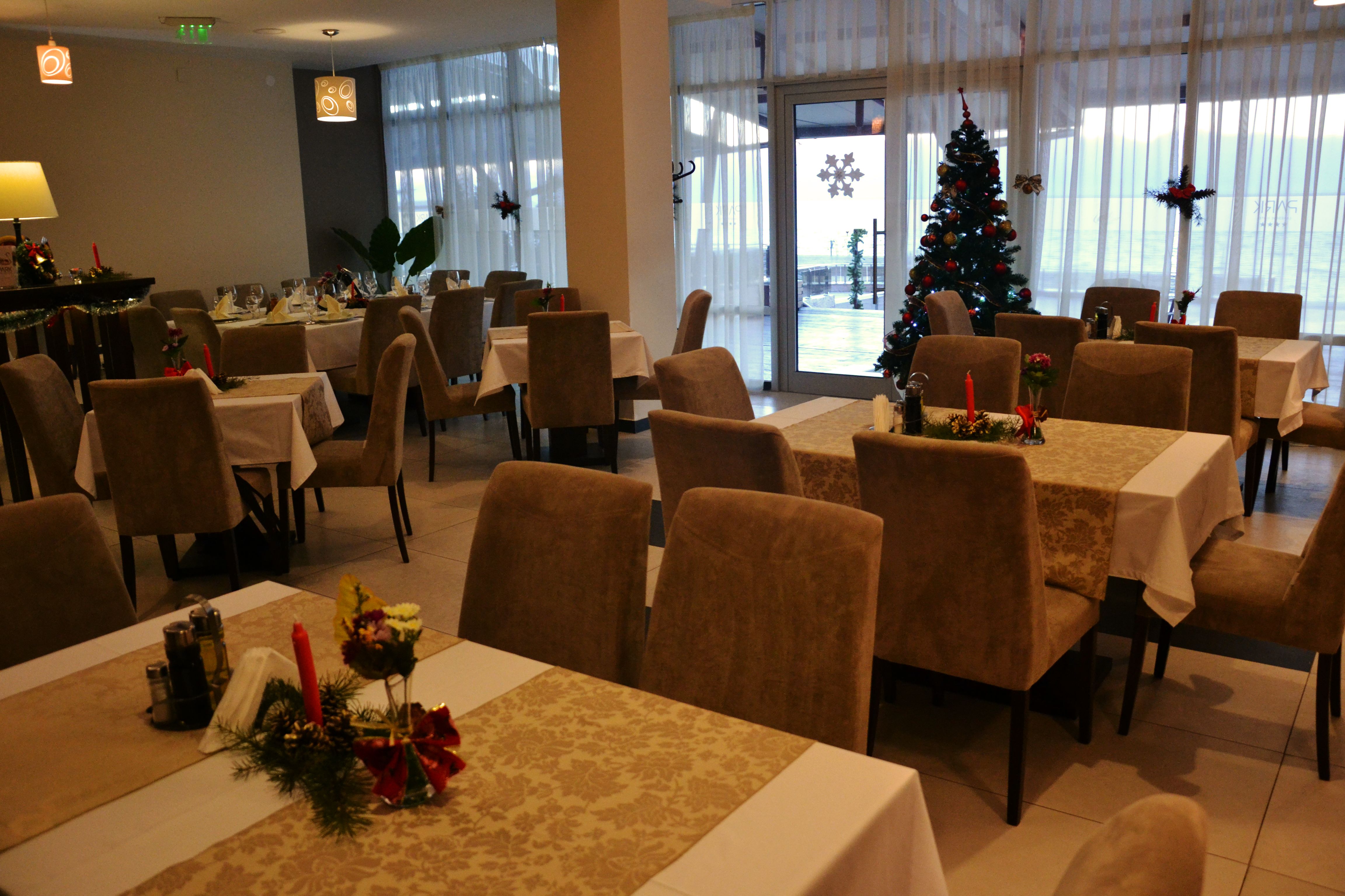 Park Lakeside Hotel 35/56