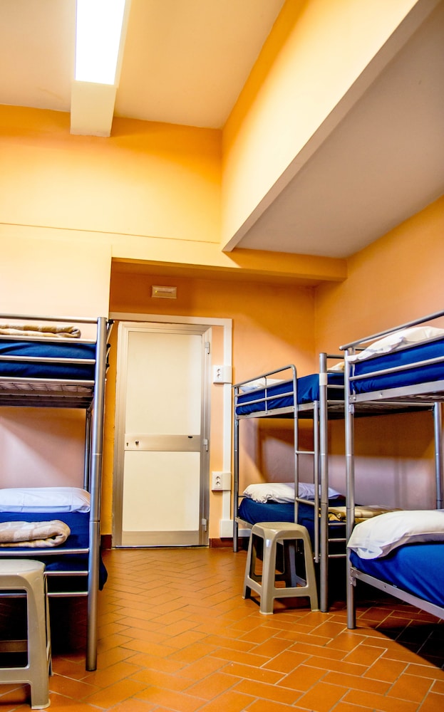 Hostel Santa Monaca 12/50