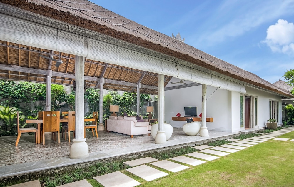 Serene Villas 4/49