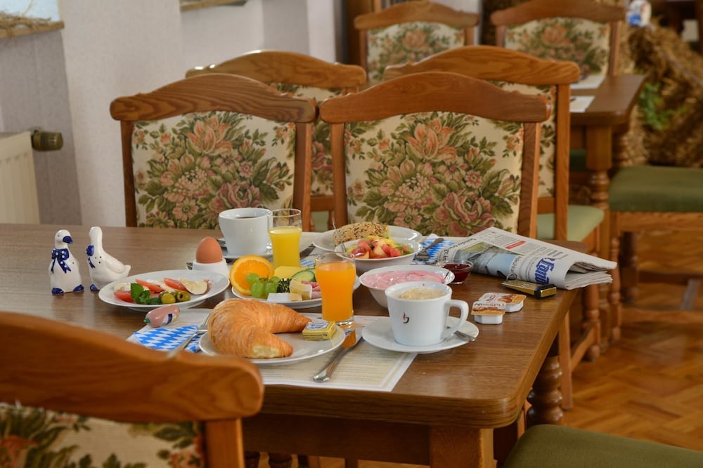 Romantica Hotel Blauer Hecht 49/57