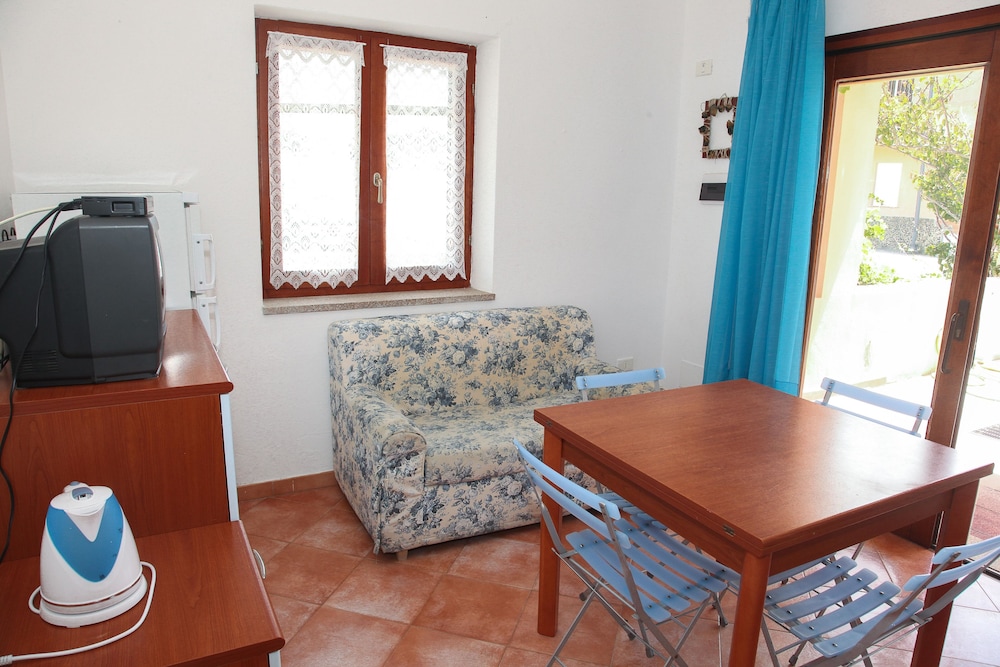 Appartamenti Isola Rossa Borgo Di Mare 3/55
