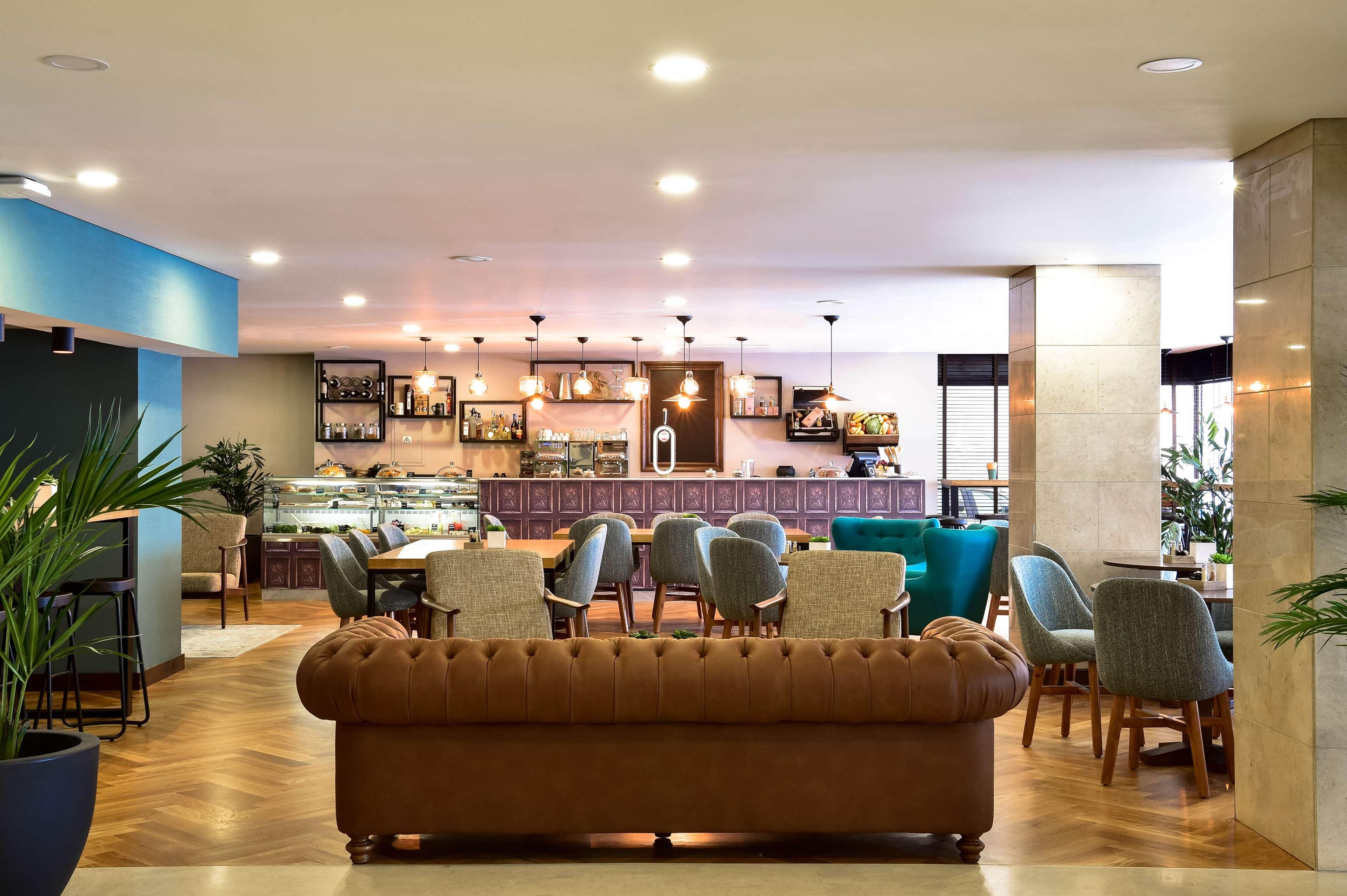 Hotel Tivoli Coimbra 25/50
