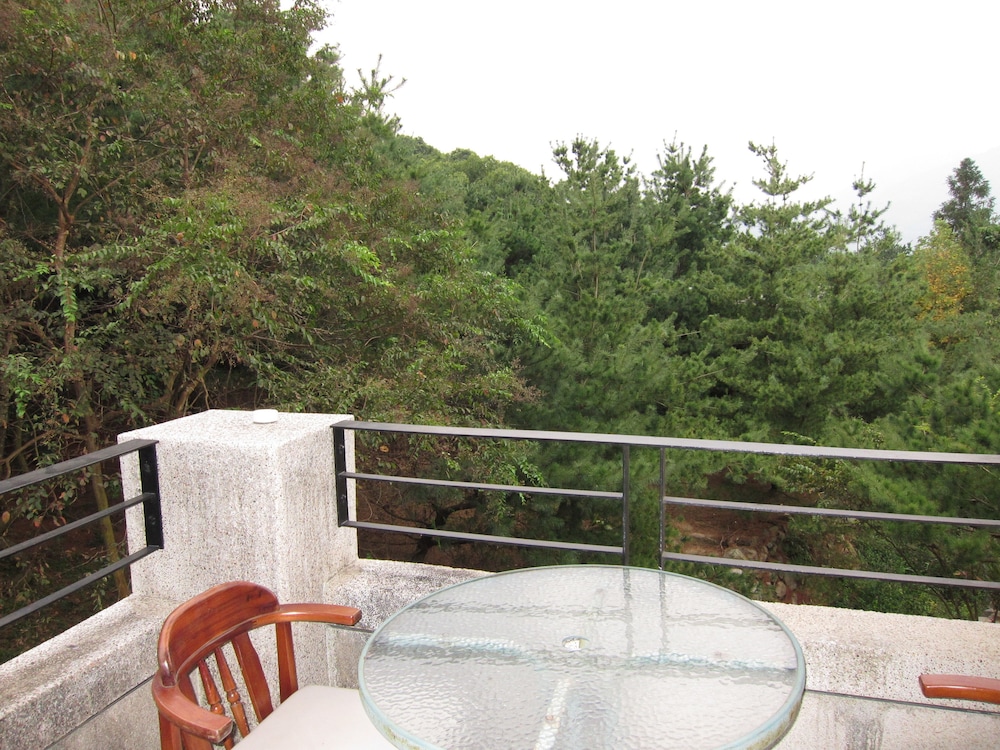 Zen and Pine Resort 34/63