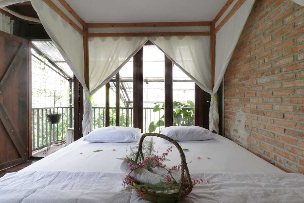 NILA HOUSE, Sharia Family Home Stay by ZUZU 29/73