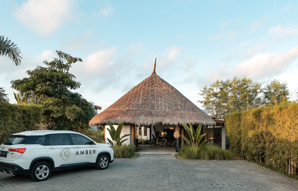 Amber Lombok Beach Resort 41/49