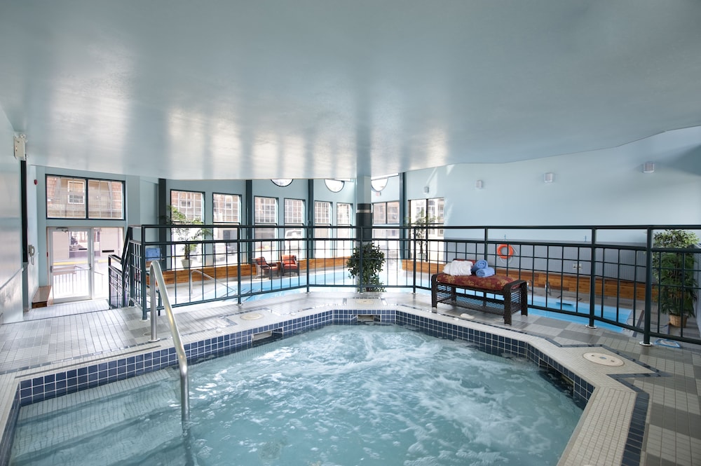 Tonquin Inn Jasper Hotel 36/37