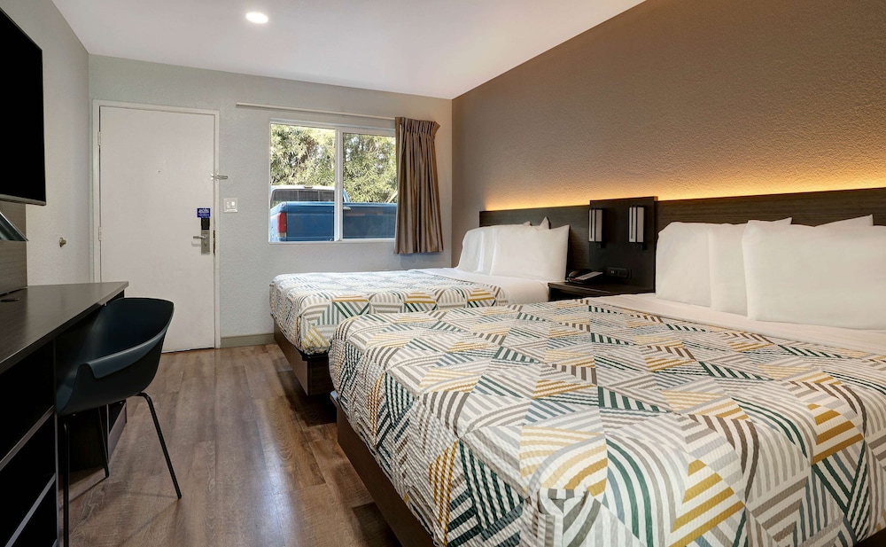 Motel6 Rancho Cordova, CA - Rancho Cordova East 20/48