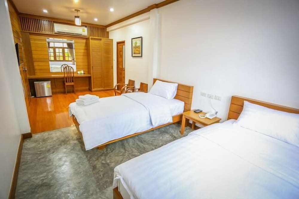 Tree Home Plus Home Stay 17/50