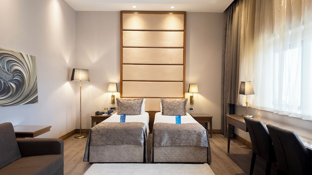 Days Hotel by Wyndham Istanbul Maltepe 49/69