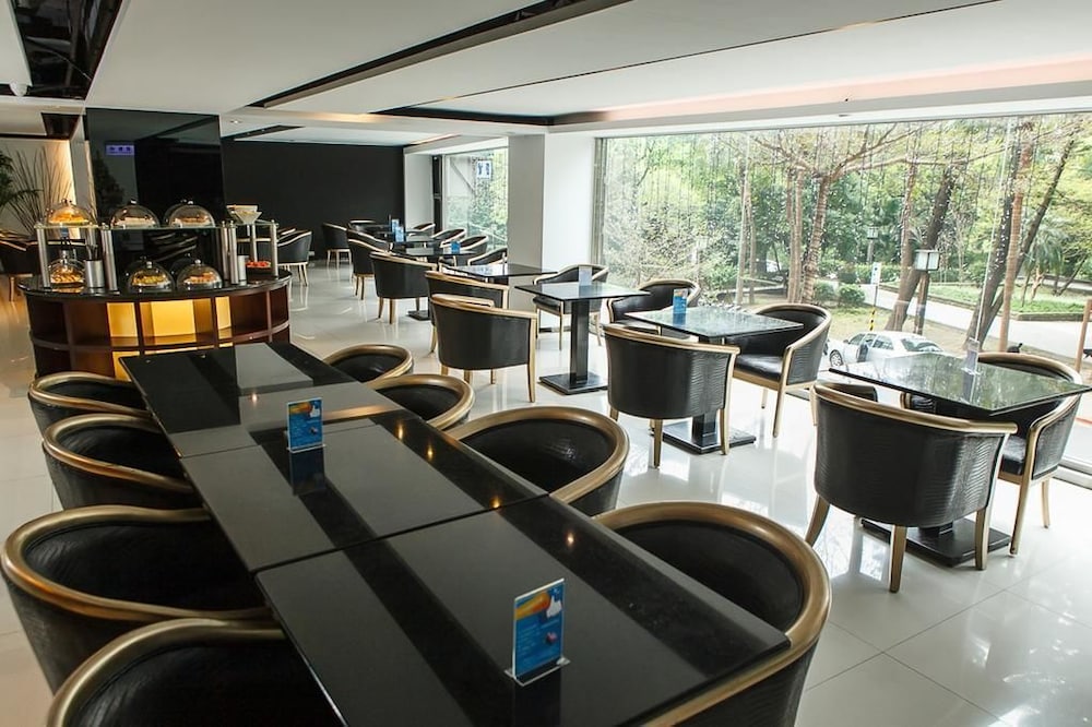 JBG Hot Spring Resort Hotel 51/64
