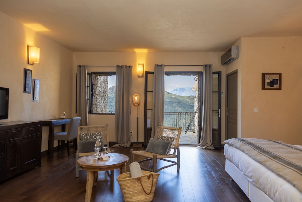 Monte, House, King Bed