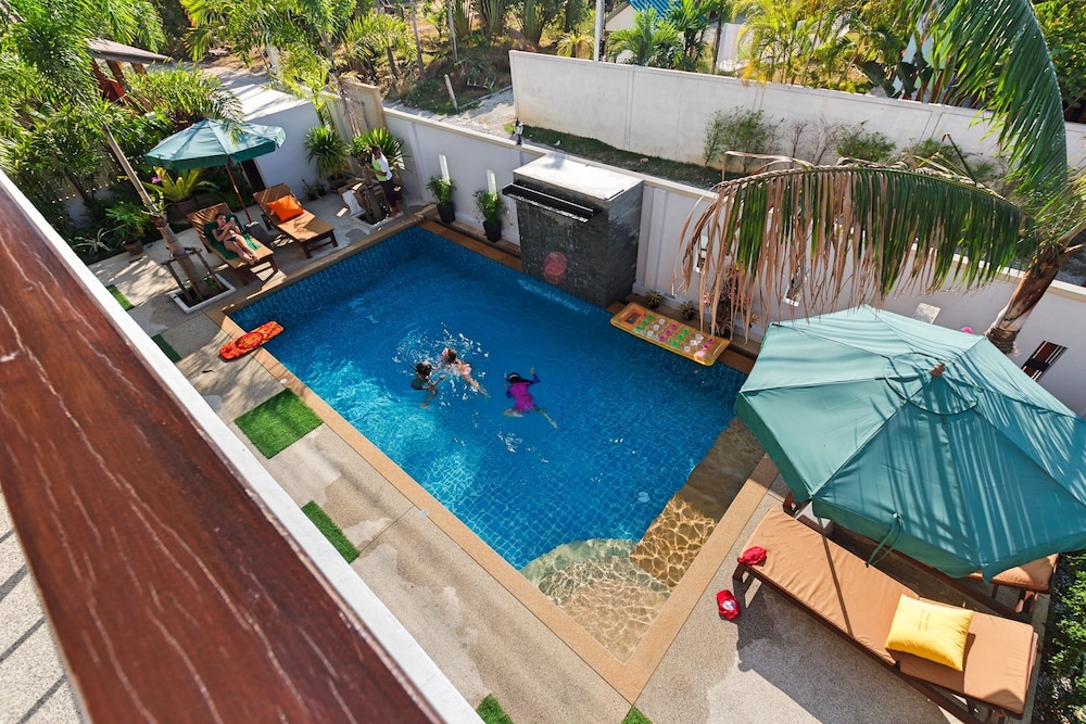 Happy Eight Resort Phuket 39/45
