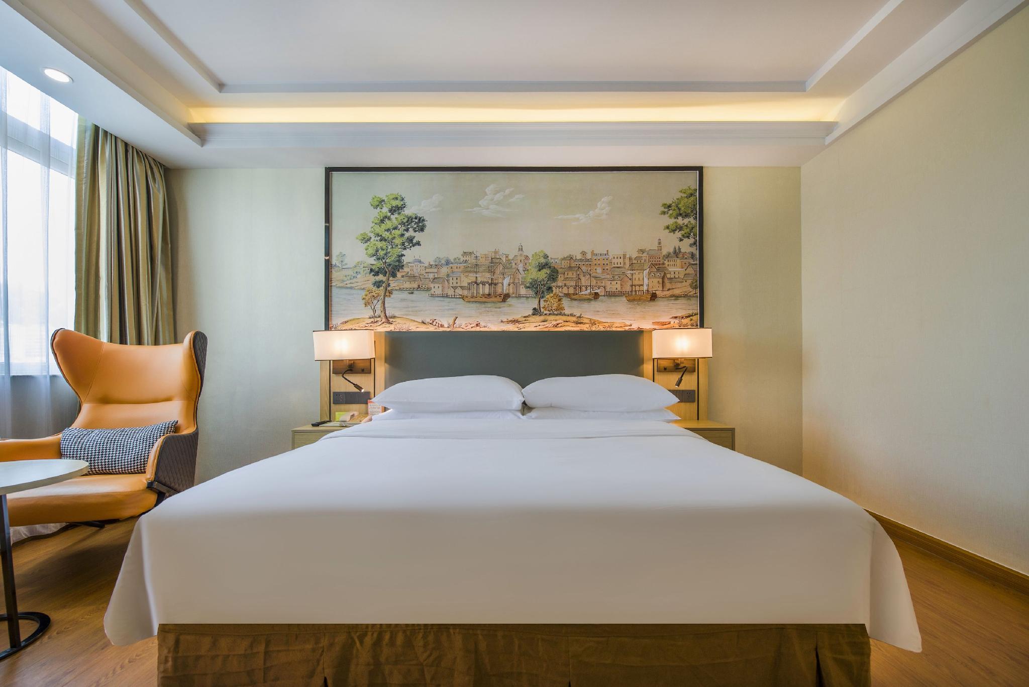 Vienna Hotel (Huizhou Maidi) 21/32