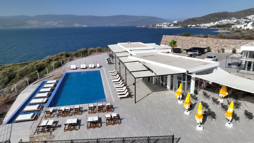 Ni Marin Hotel 23/40