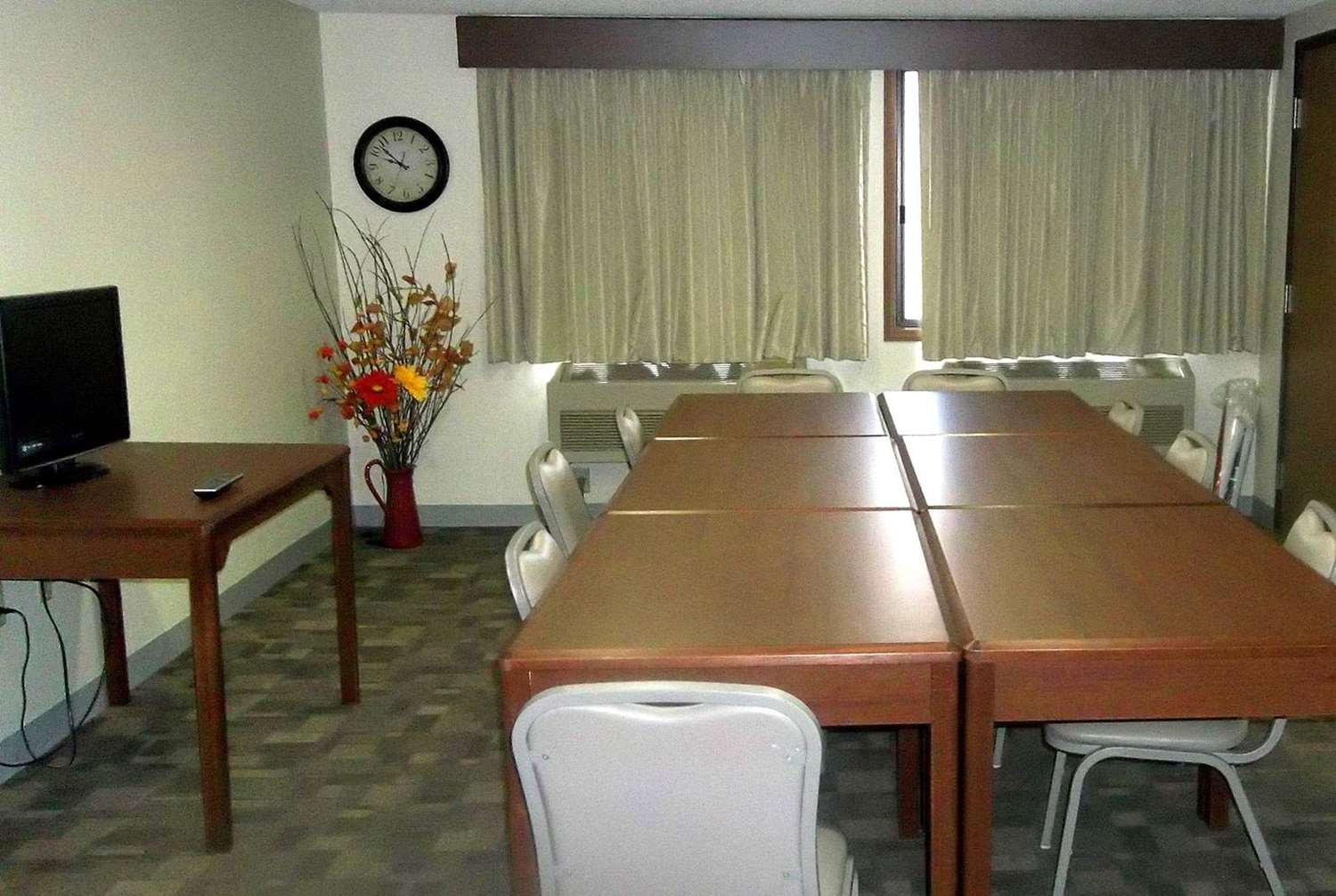 AmericInn by Wyndham Grand Rapids 18/21