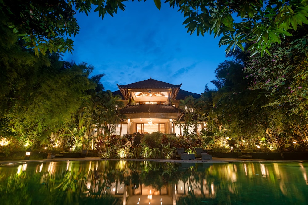 The Jessica Estate 40/50