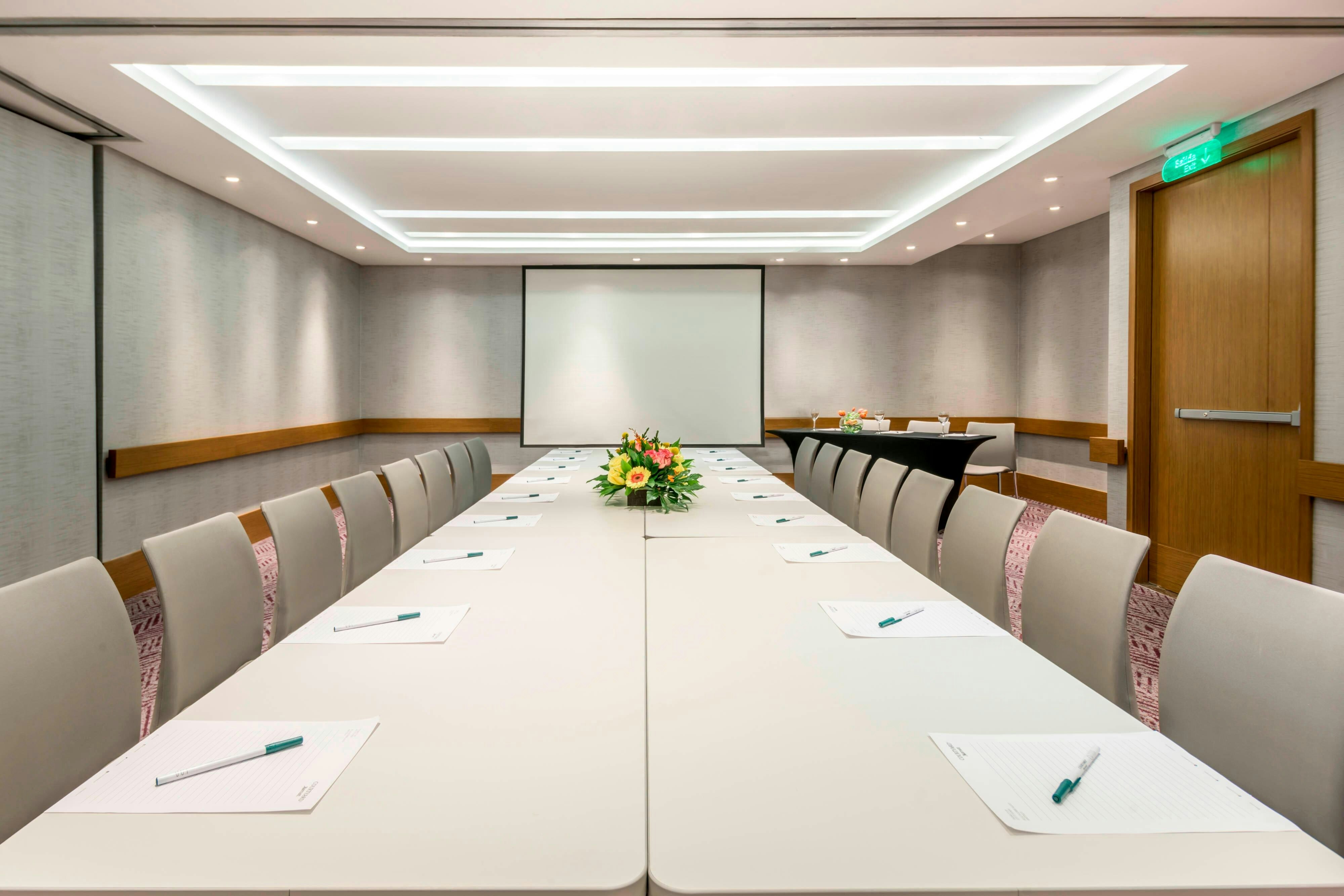 Courtyard By Marriott Bogota Airport 52/65